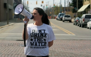﻿ A Flint, Michigan, resident demanding clean water